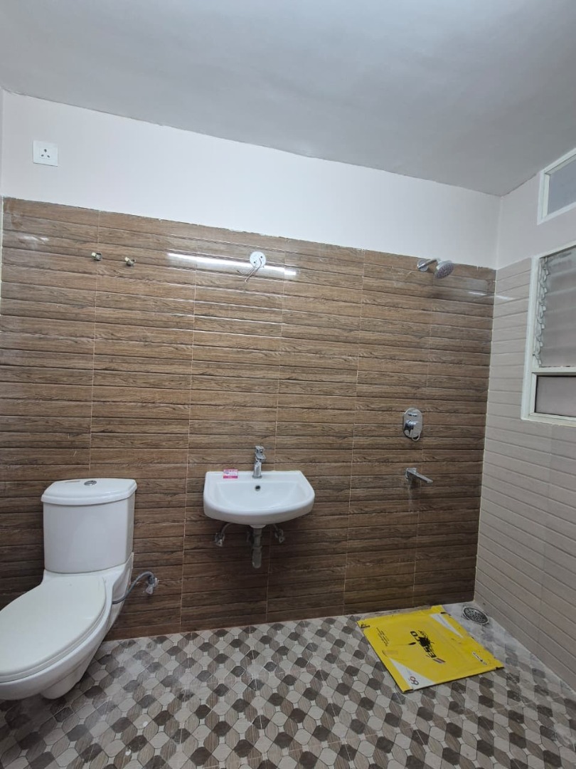 Unfurnished 4bhk in Chandmari, Guwahati, Assam, India for Rent